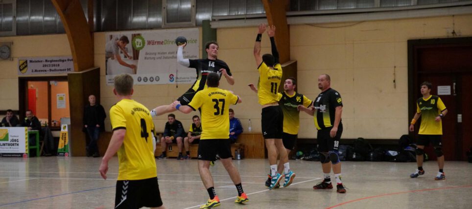 Handball: 1. Herren nach Sieg in Harsefeld nun Tabellenführer – Auswärtssieg mit 24:30