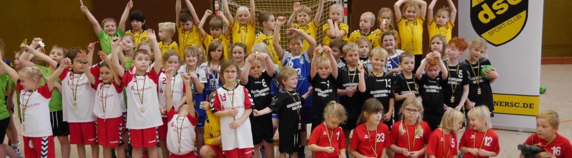 Dollerner Sport-Club: Der Nachwuchs aus dem Landkreis beim Handball-Minispielfest dabei